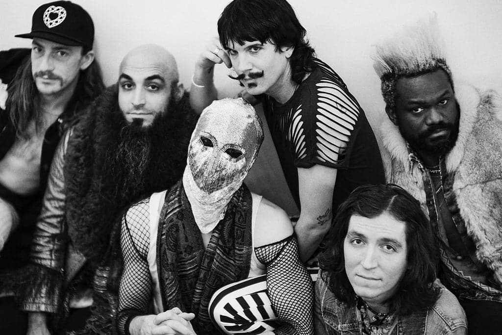 FOXY SHAZAM (USA) AUSTRALIAN TOUR with special guests Big Red Fire Truck